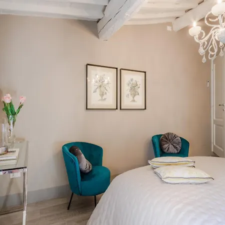 Beautiful Near Via Fillungo Apartamento