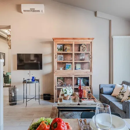 Beautiful Near Via Fillungo Apartamento *
